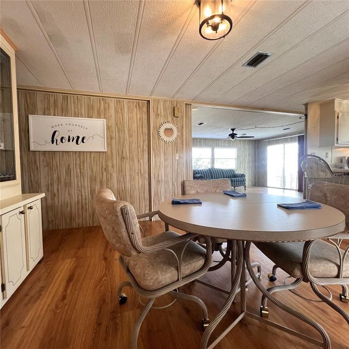 En Venta: $95,000 (2 camas, 2 baños, 1188 Pies cuadrados)