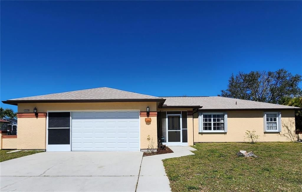 For Sale: $289,900 (3 beds, 2 baths, 1698 Square Feet)