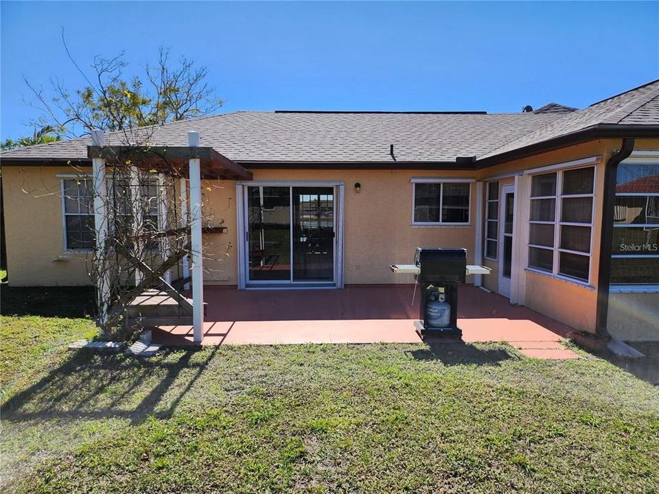 For Sale: $289,900 (3 beds, 2 baths, 1698 Square Feet)