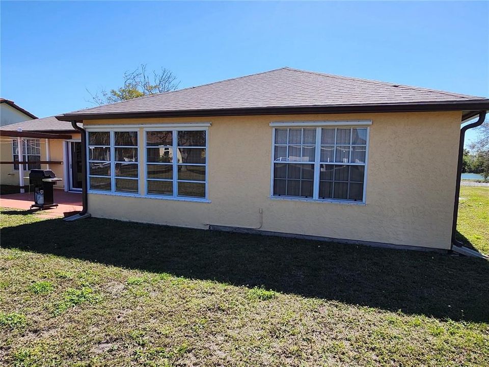 For Sale: $289,900 (3 beds, 2 baths, 1698 Square Feet)