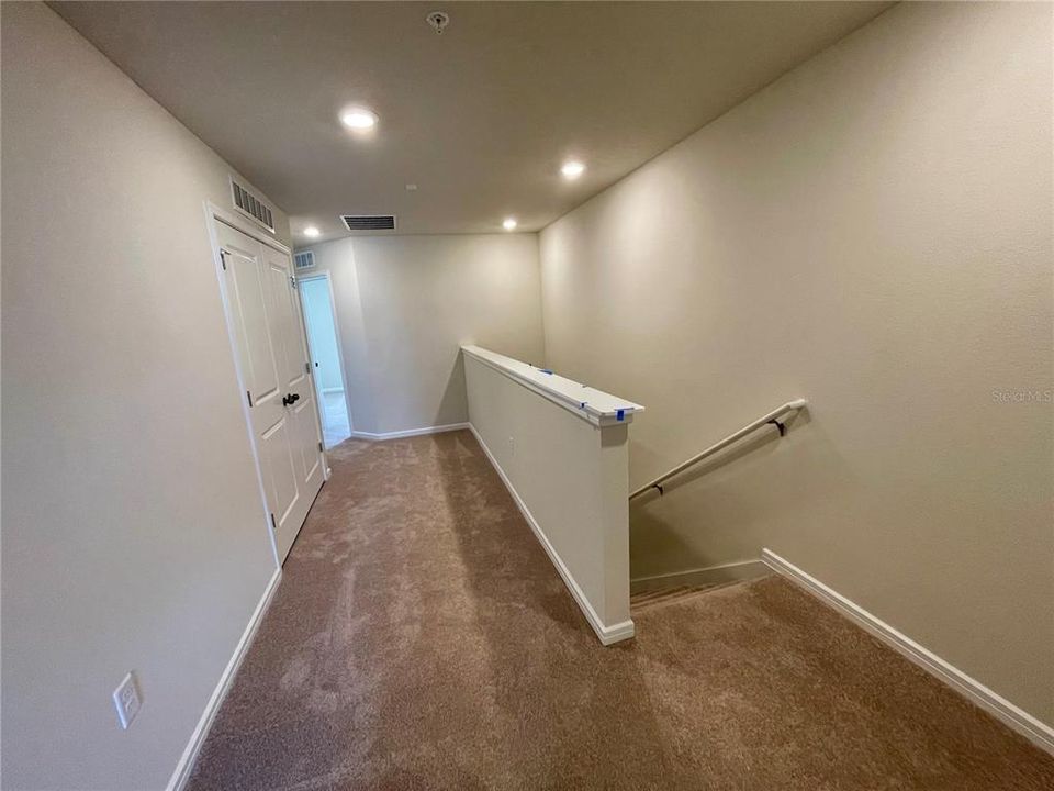 For Rent: $2,650 (3 beds, 2 baths, 1907 Square Feet)