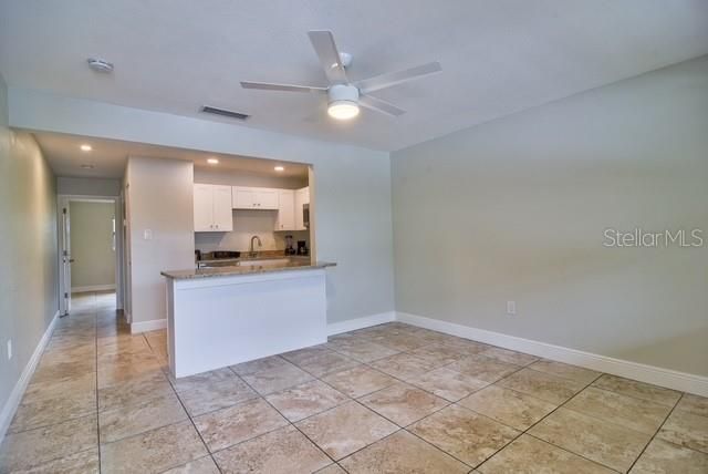 For Rent: $1,800 (1 beds, 1 baths, 500 Square Feet)