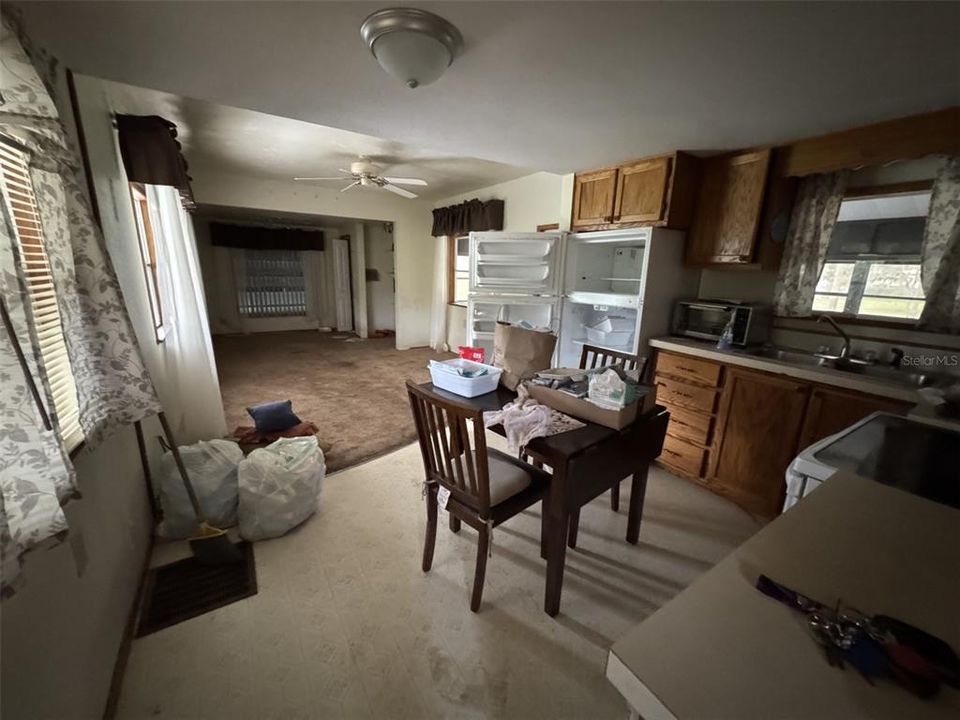 For Sale: $87,000 (1 beds, 1 baths, 576 Square Feet)