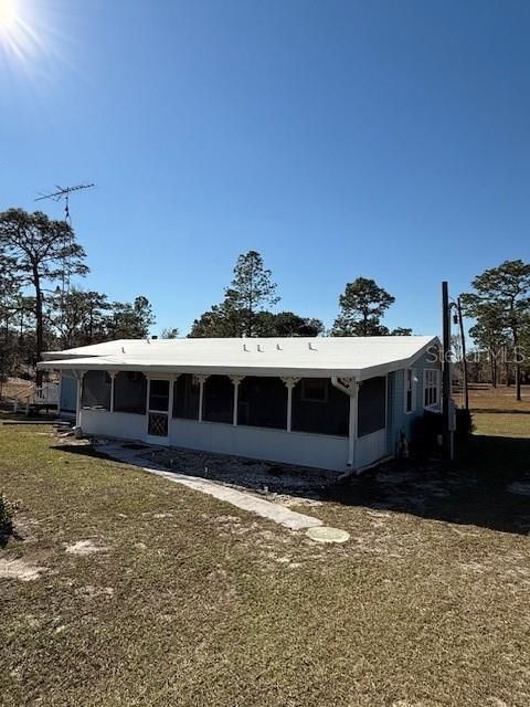 For Sale: $255,000 (3 beds, 2 baths, 1211 Square Feet)