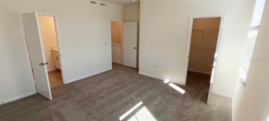 For Rent: $2,400 (3 beds, 2 baths, 1535 Square Feet)