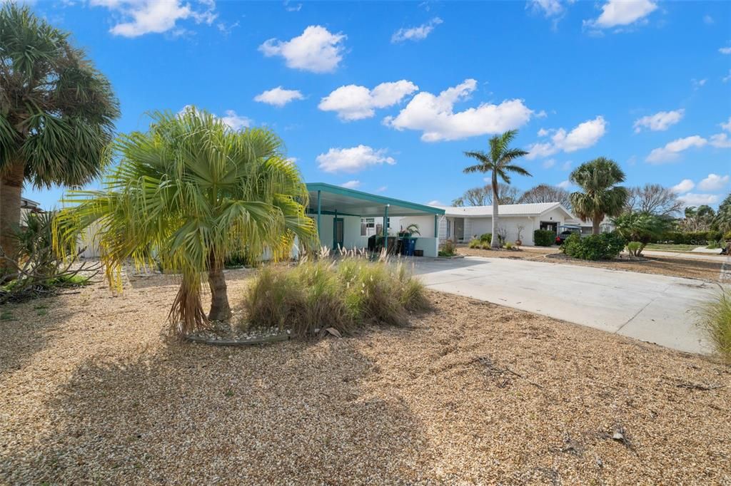 For Sale: $799,000 (2 beds, 2 baths, 1230 Square Feet)