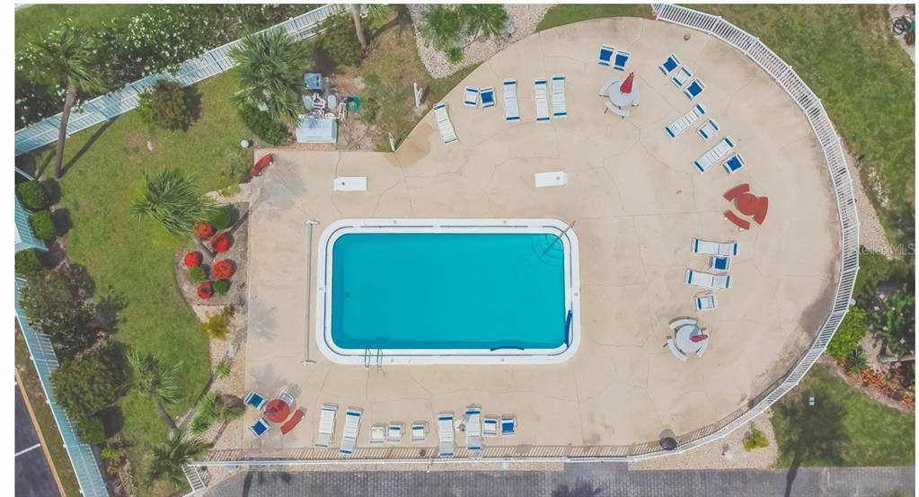 待售: $280,000 (2 贝兹, 2 浴室, 1296 平方英尺)