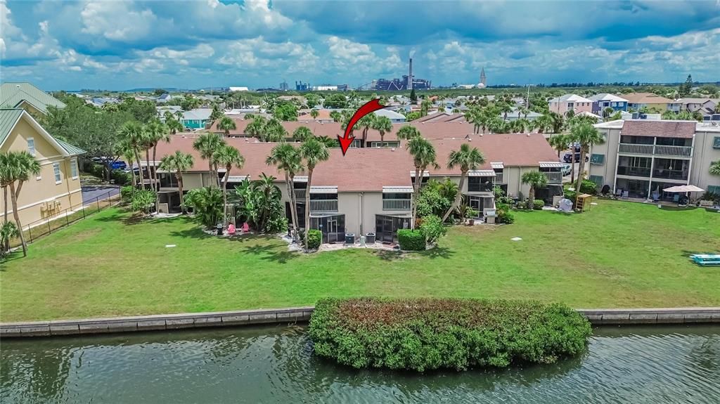 For Sale: $280,000 (2 beds, 2 baths, 1296 Square Feet)
