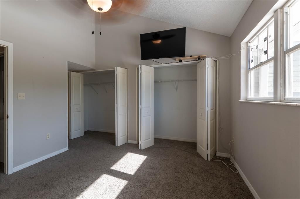 For Sale: $219,000 (2 beds, 2 baths, 1525 Square Feet)