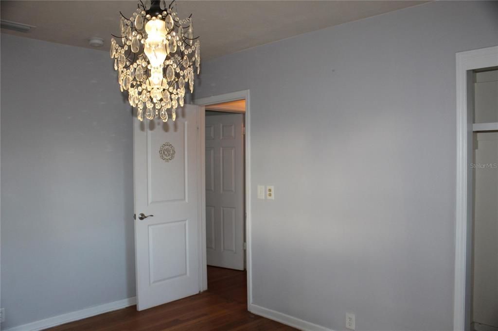 For Sale: $399,000 (3 beds, 1 baths, 1593 Square Feet)