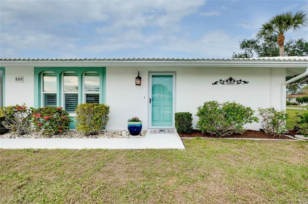 For Sale: $259,000 (2 beds, 2 baths, 1311 Square Feet)