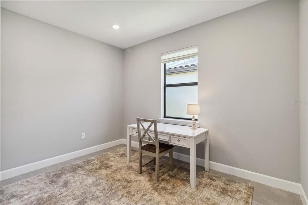 For Sale: $475,000 (2 beds, 2 baths, 1589 Square Feet)