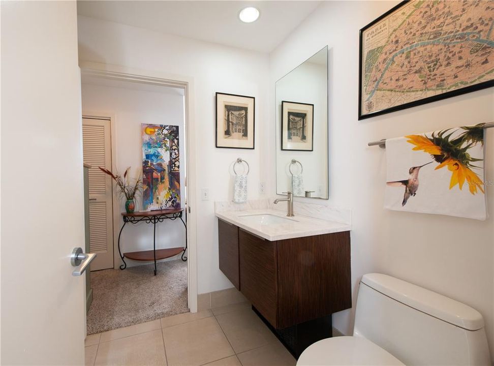 For Sale: $646,500 (1 beds, 1 baths, 875 Square Feet)