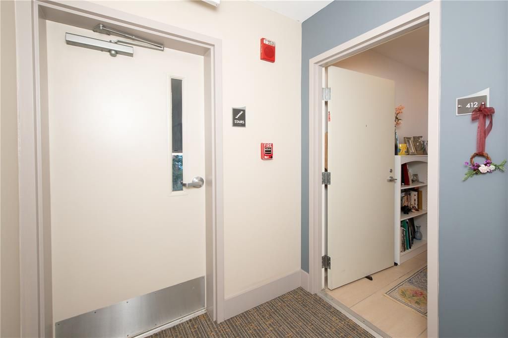 For Sale: $646,500 (1 beds, 1 baths, 875 Square Feet)