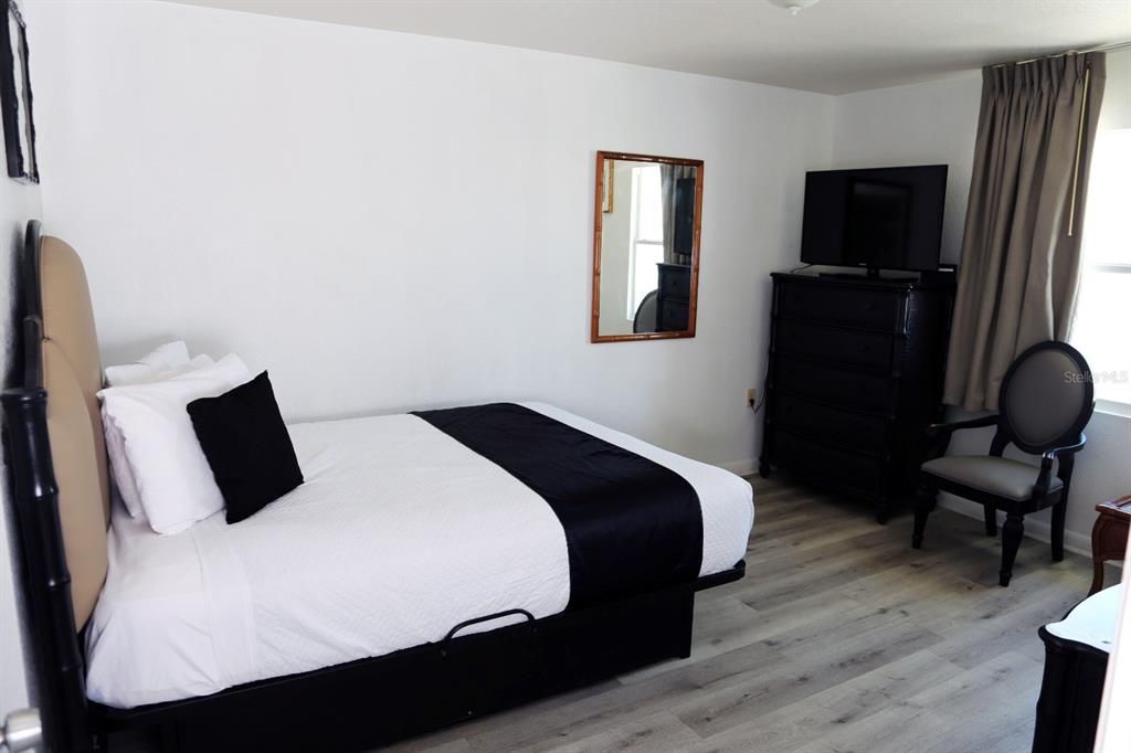 For Sale: $6,700,000 (0 beds, 0 baths, 10921 Square Feet)