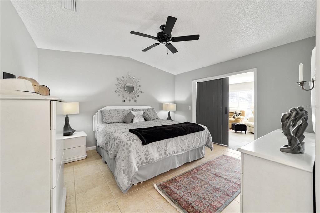 For Sale: $359,000 (3 beds, 2 baths, 1495 Square Feet)