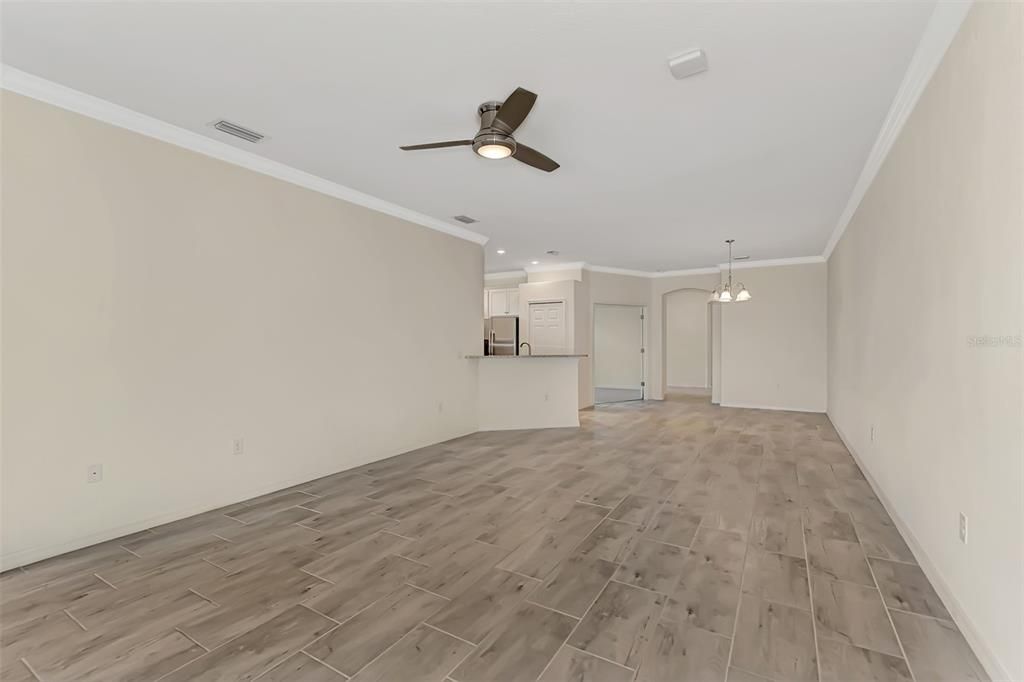 For Sale: $355,000 (2 beds, 2 baths, 1568 Square Feet)