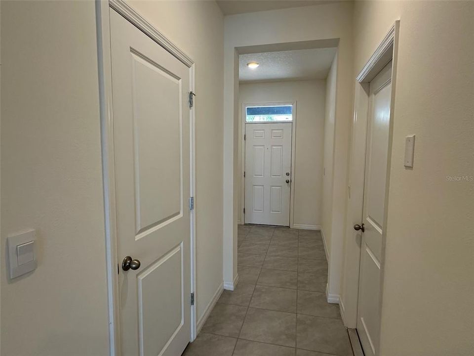 For Sale: $329,900 (3 beds, 2 baths, 1673 Square Feet)