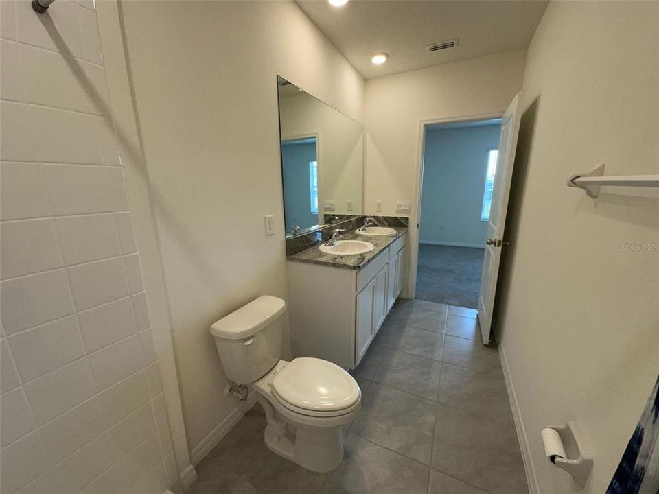 For Sale: $329,900 (3 beds, 2 baths, 1673 Square Feet)