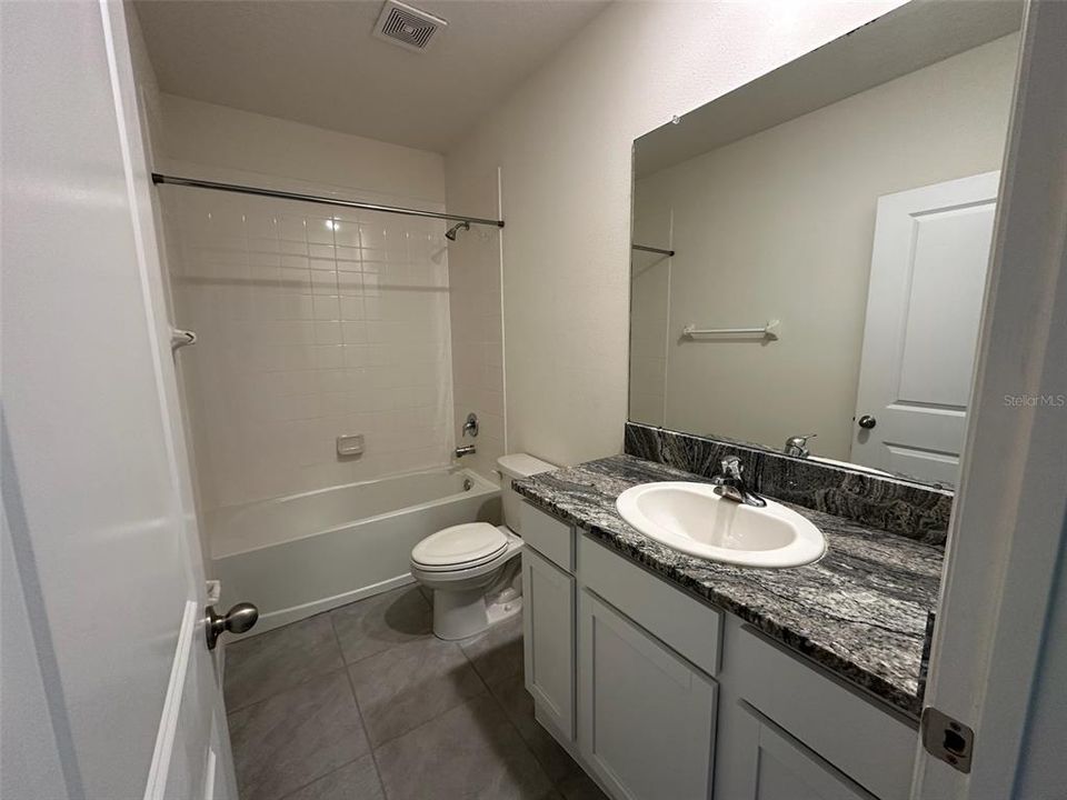 For Sale: $329,900 (3 beds, 2 baths, 1673 Square Feet)