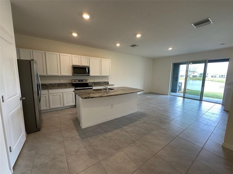 For Sale: $329,900 (3 beds, 2 baths, 1673 Square Feet)