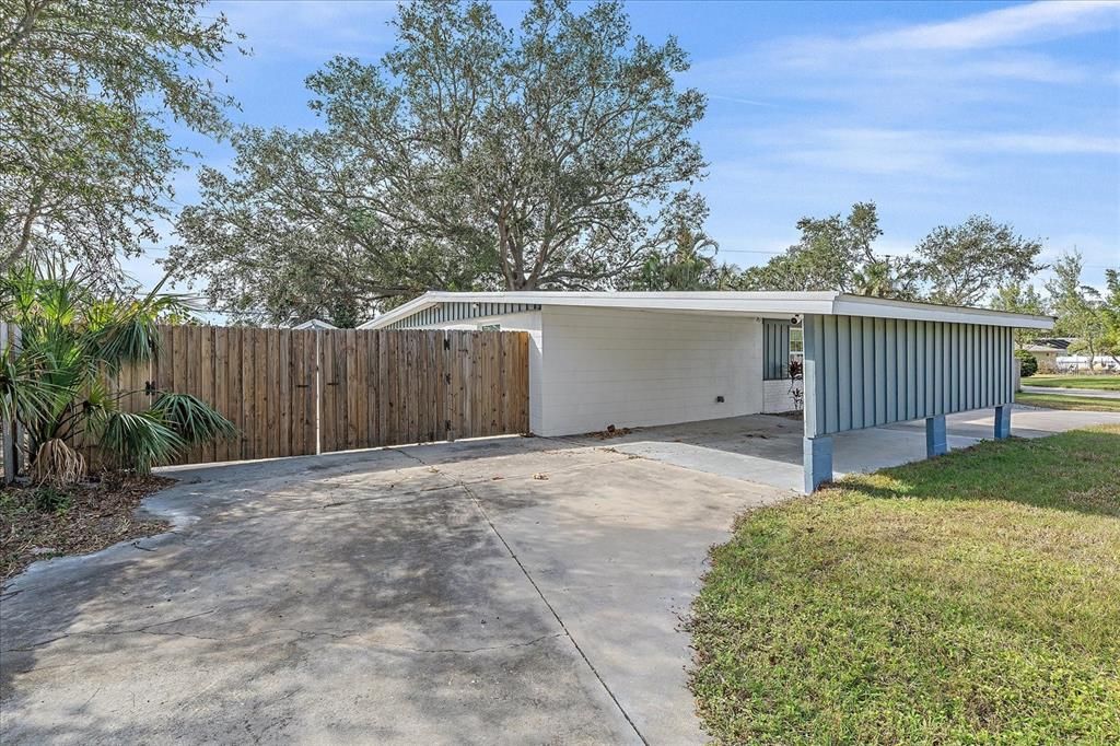 For Sale: $589,900 (3 beds, 2 baths, 1650 Square Feet)