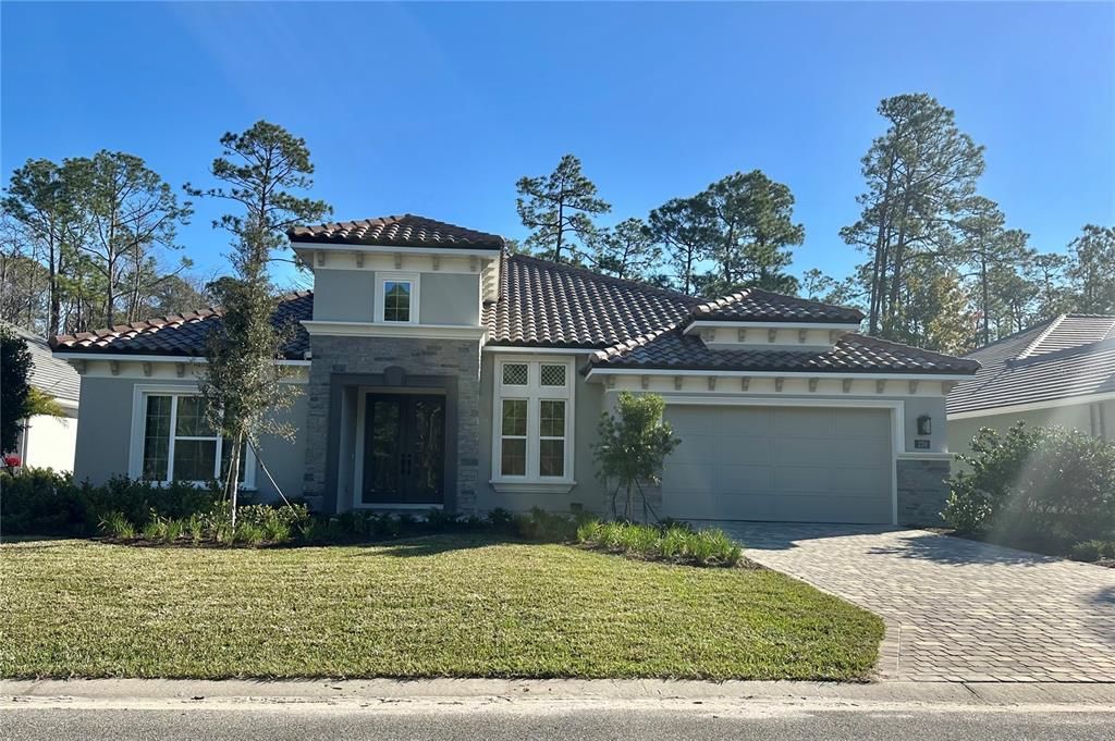 Vendido Recientemente: $1,010,575 (4 camas, 3 baños, 3047 Pies cuadrados)