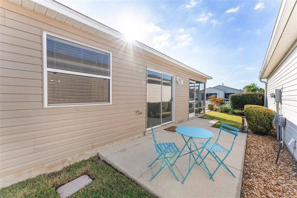 For Sale: $264,900 (2 beds, 2 baths, 1156 Square Feet)