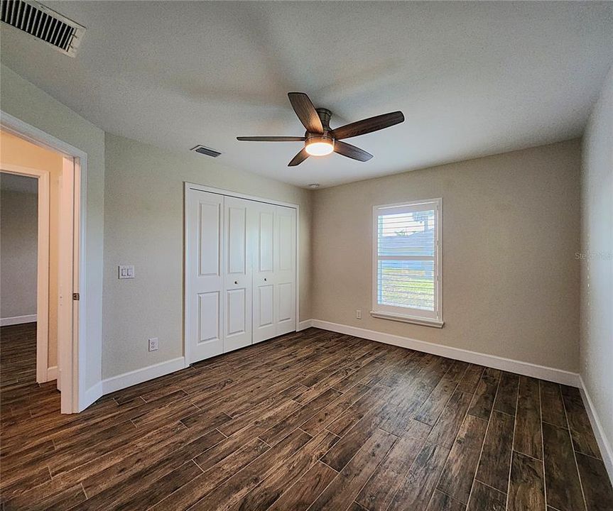 Guest bedroom 1