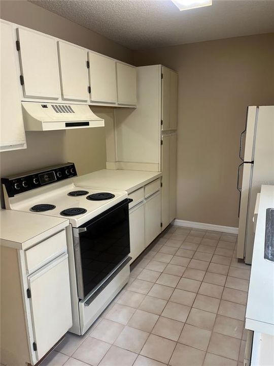 For Rent: $1,525 (2 beds, 1 baths, 1032 Square Feet)