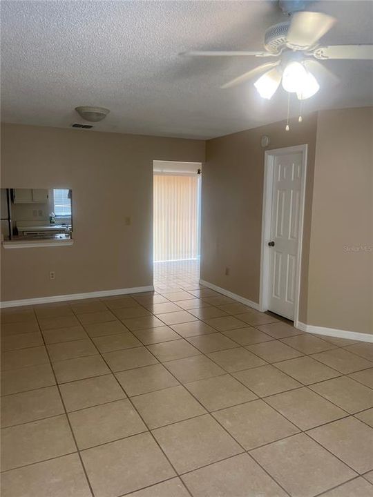 For Rent: $1,525 (2 beds, 1 baths, 1032 Square Feet)