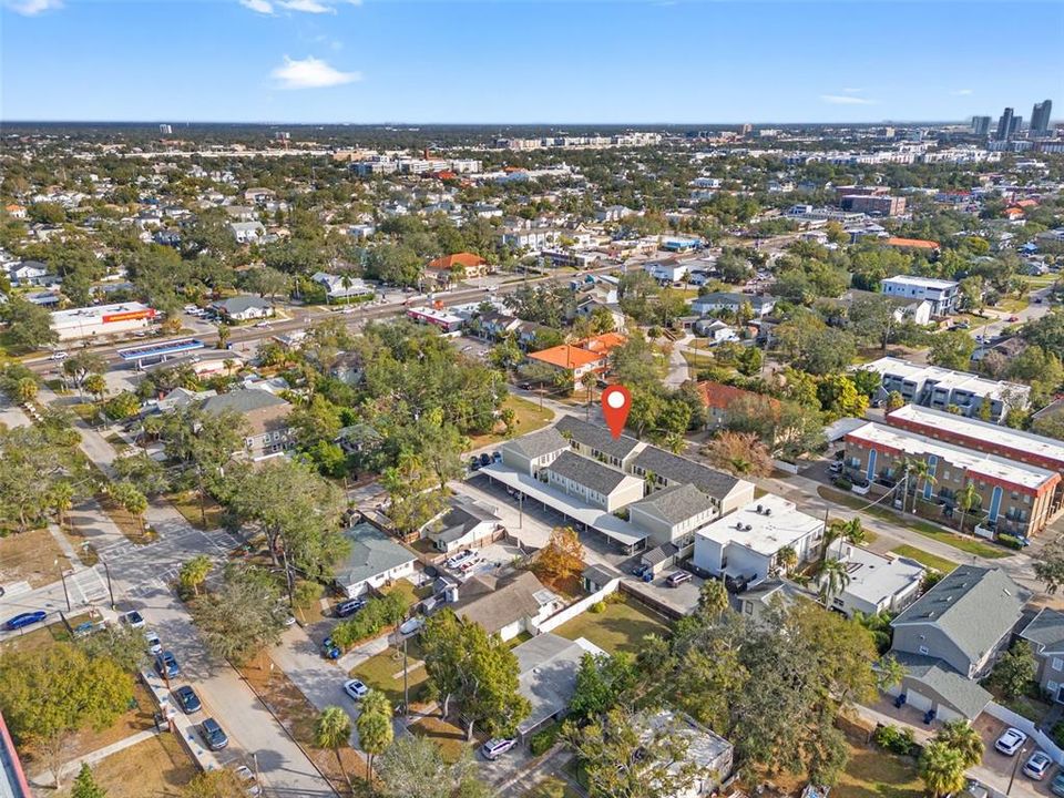 For Sale: $410,000 (2 beds, 2 baths, 1054 Square Feet)