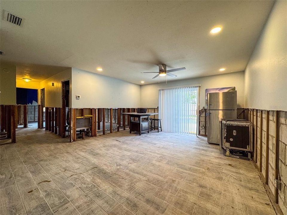 For Sale: $264,900 (4 beds, 2 baths, 1480 Square Feet)