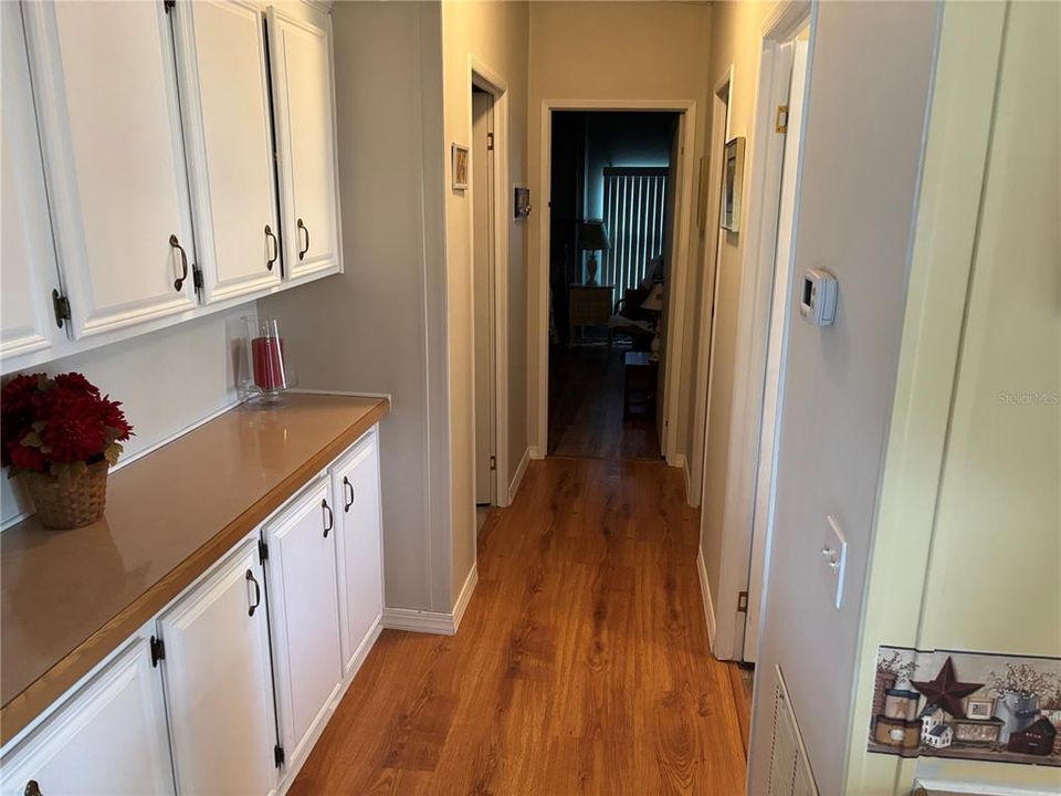 For Sale: $196,000 (2 beds, 2 baths, 1488 Square Feet)