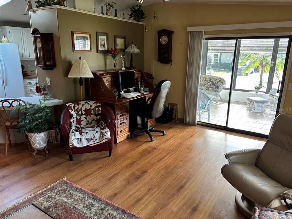 For Sale: $196,000 (2 beds, 2 baths, 1488 Square Feet)