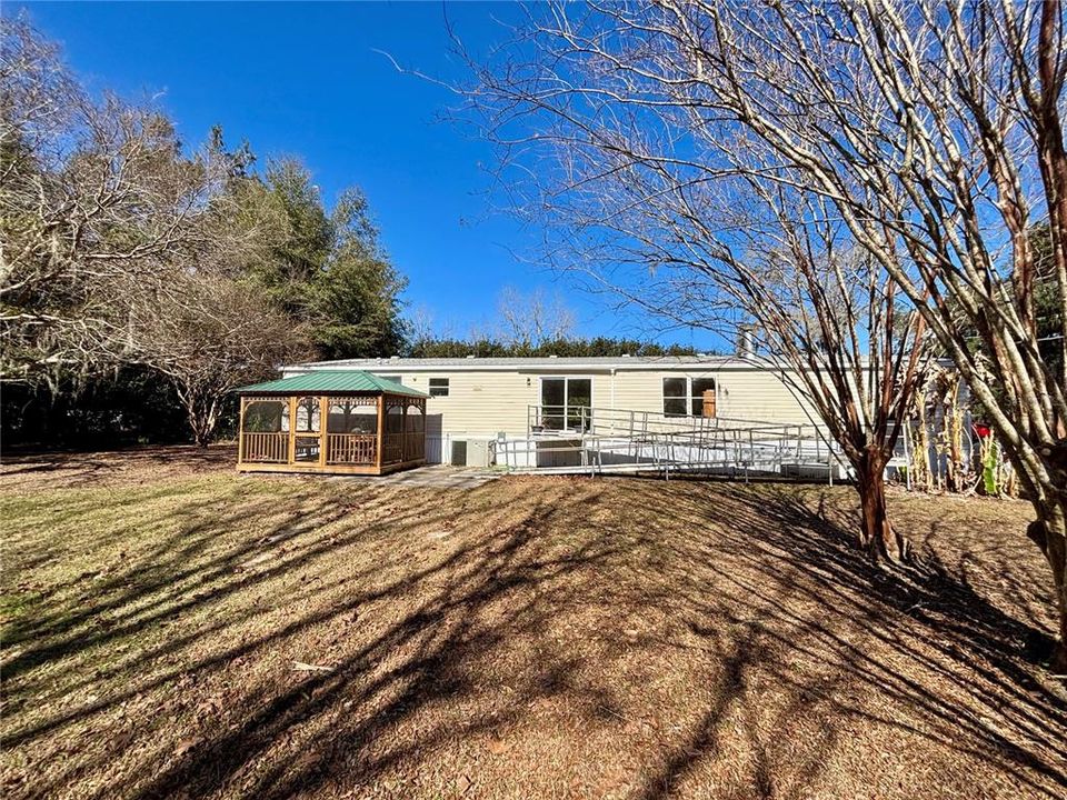 待售: $250,000 (4 贝兹, 2 浴室, 2160 平方英尺)