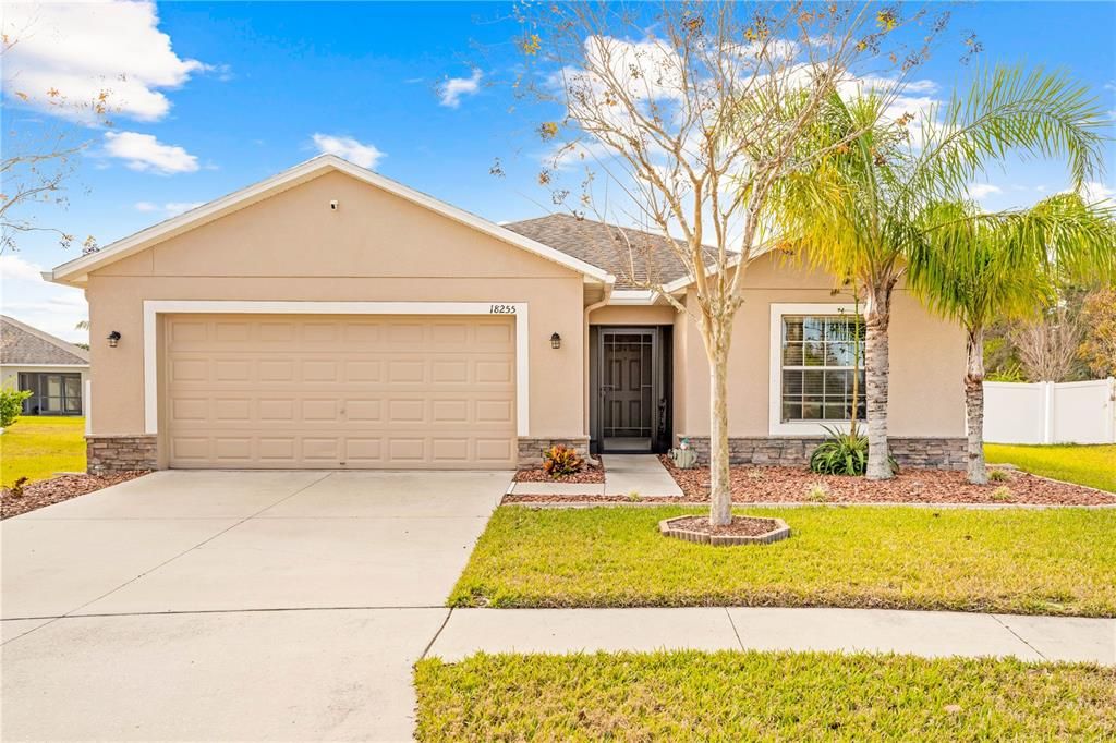 最近售出: $349,000 (3 贝兹, 2 浴室, 1658 平方英尺)