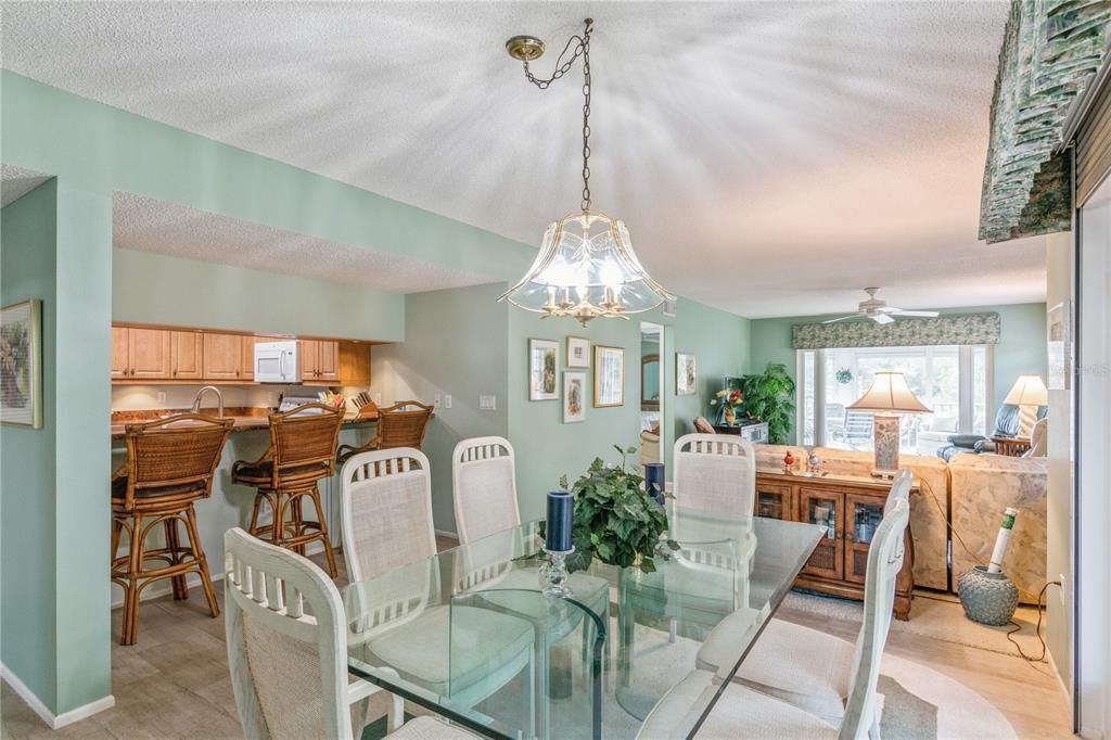 Dining room and Breakfast bar.