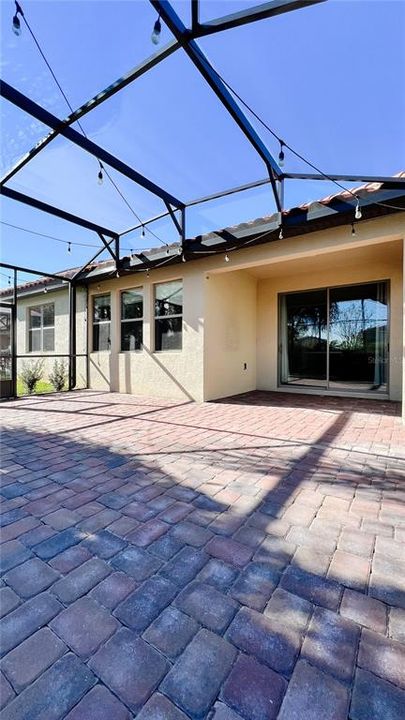 Screened in Patio