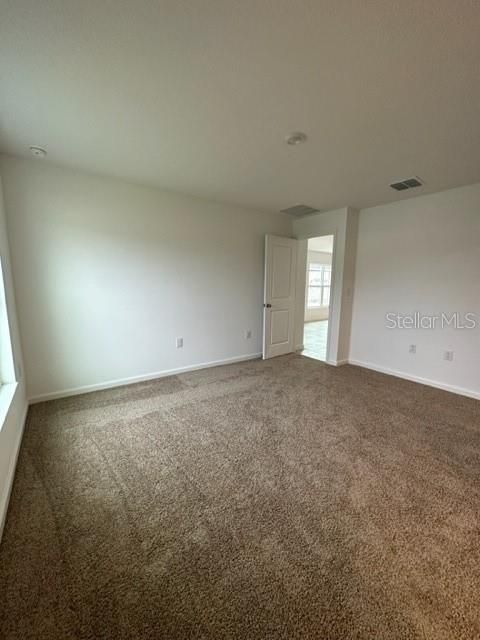 For Rent: $2,100 (3 beds, 2 baths, 1318 Square Feet)