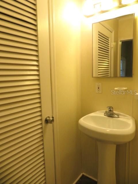 For Rent: $1,300 (1 beds, 1 baths, 660 Square Feet)