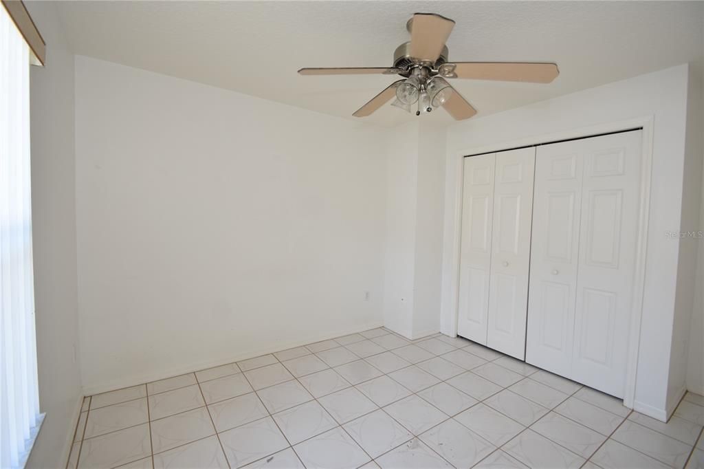 For Rent: $1,700 (3 beds, 2 baths, 1296 Square Feet)