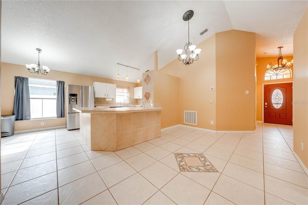 For Sale: $339,999 (4 beds, 2 baths, 1504 Square Feet)