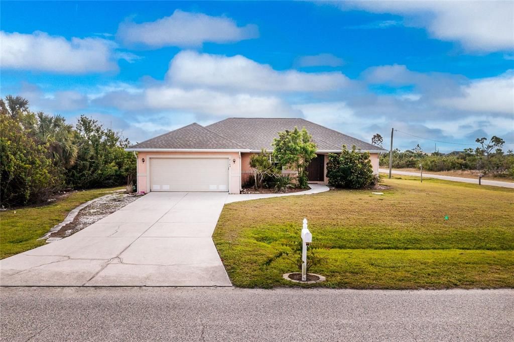 For Sale: $339,000 (3 beds, 2 baths, 1439 Square Feet)