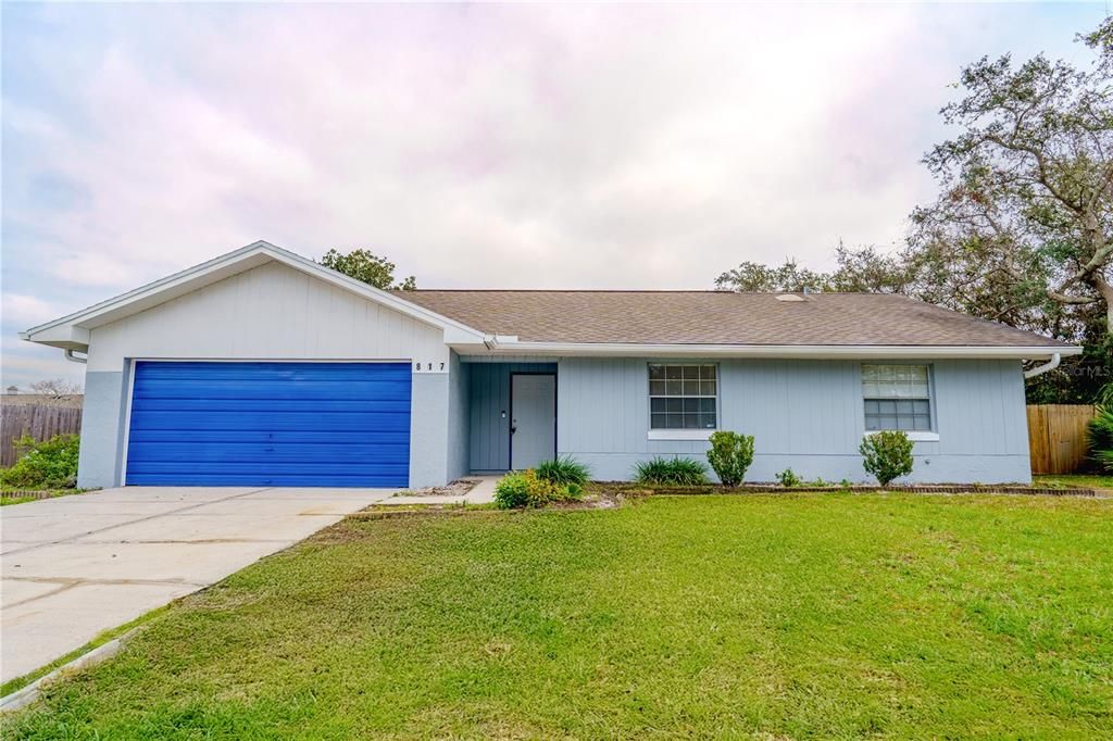 For Sale: $385,000 (3 beds, 2 baths, 1338 Square Feet)