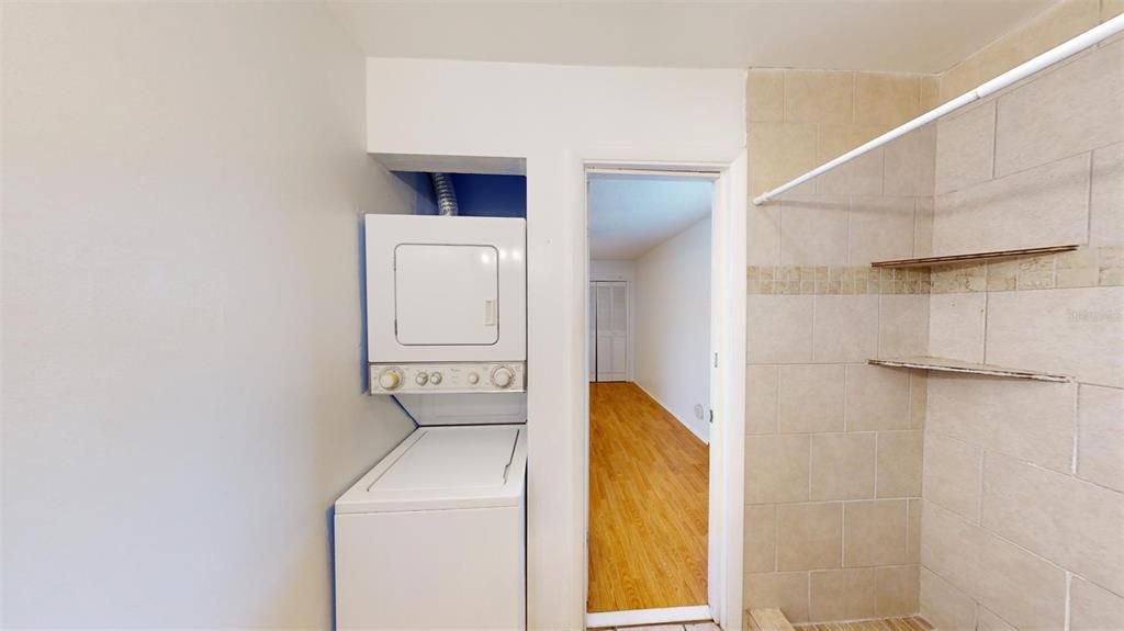 For Rent: $1,400 (1 beds, 1 baths, 549 Square Feet)