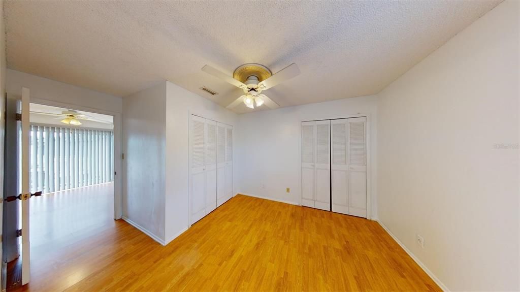 For Rent: $1,400 (1 beds, 1 baths, 549 Square Feet)