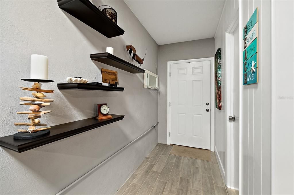 For Sale: $250,000 (2 beds, 2 baths, 1184 Square Feet)