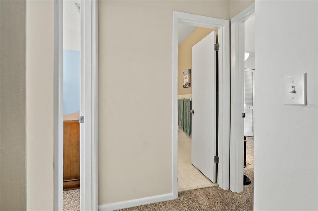 For Sale: $250,000 (2 beds, 2 baths, 1184 Square Feet)