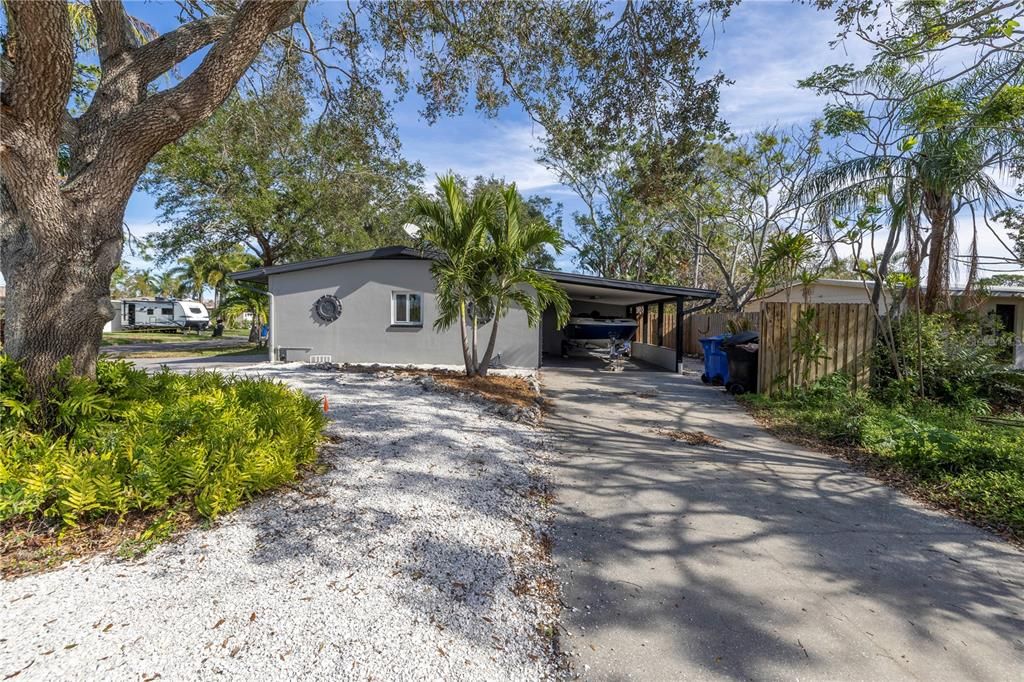 For Sale: $500,000 (3 beds, 2 baths, 2051 Square Feet)